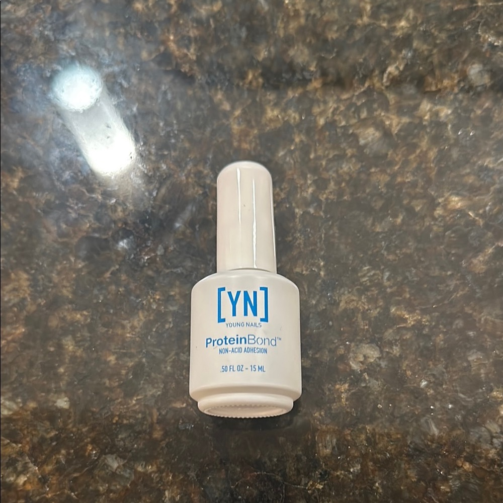 Young Nails Protein Bond .5 fl oz New Never Used